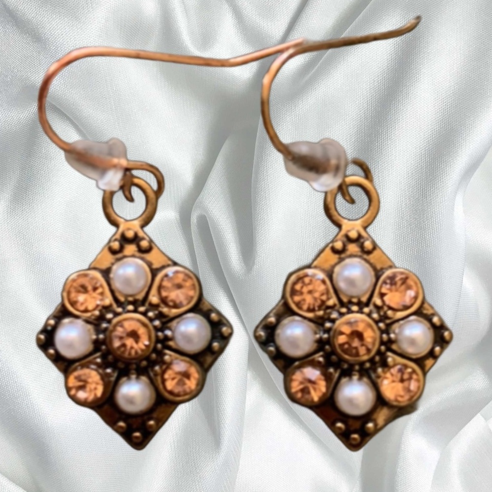 Elegant Gold Rhinestone/Faux Pearl Dangle Earrings